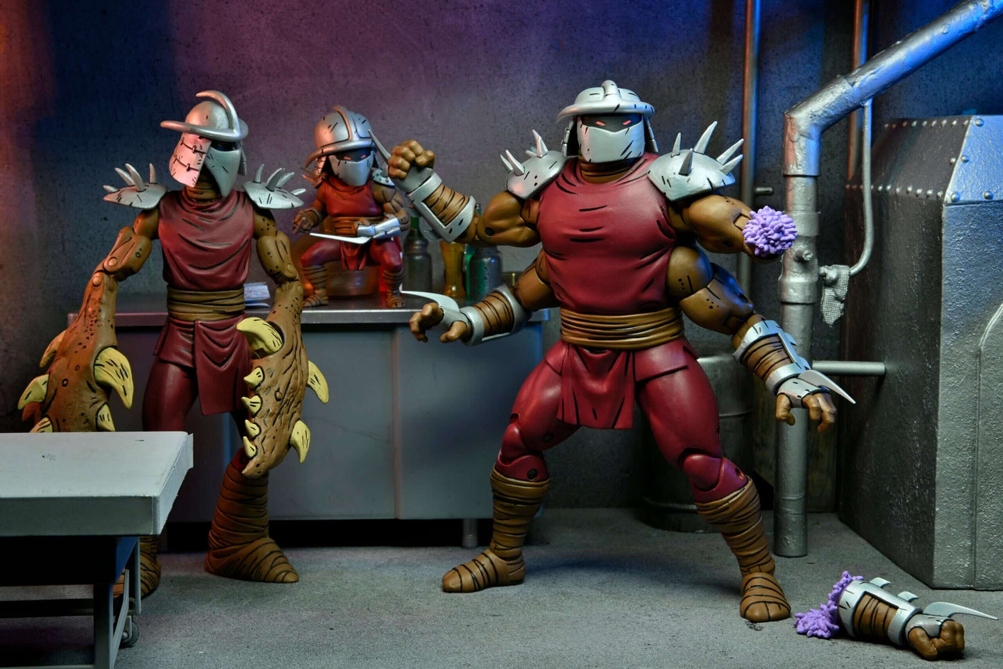 Pre-order June/July 2023 NECA Teenage Mutant Ninja Turtles Shredder Clone & Mini Shredder Mirage Comics