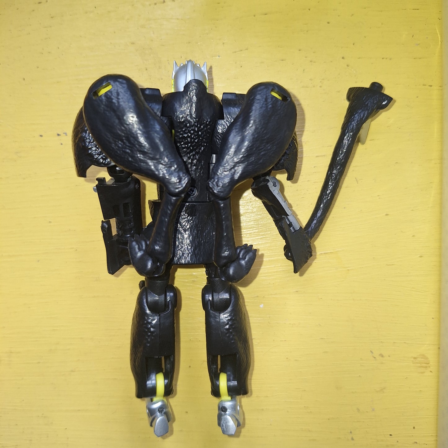 Transformers WFC Kingdom Shadow Panther