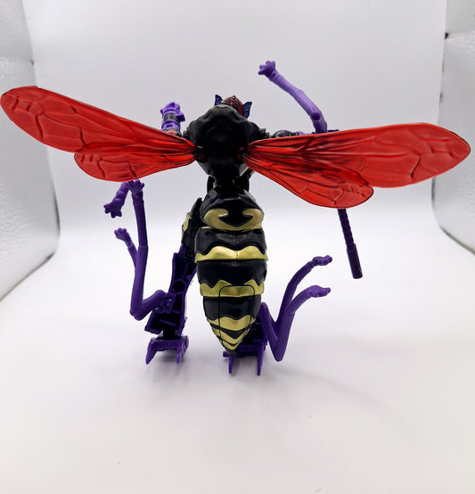 Transformers Legacy Buzzworthy Bumblebee Deluxe Skywasp