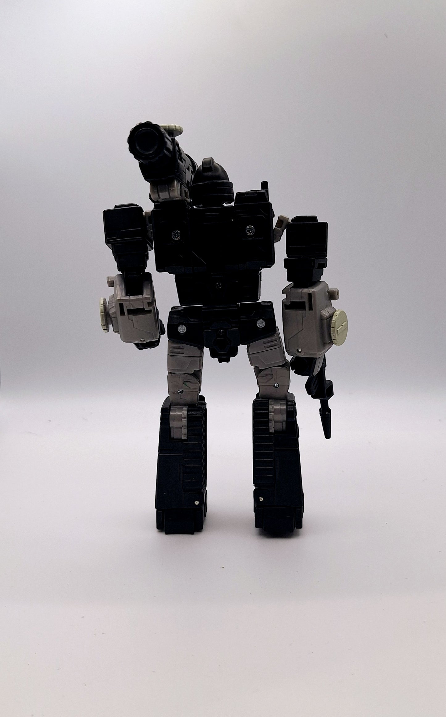 Transformers Legacy Evolution Magnificus