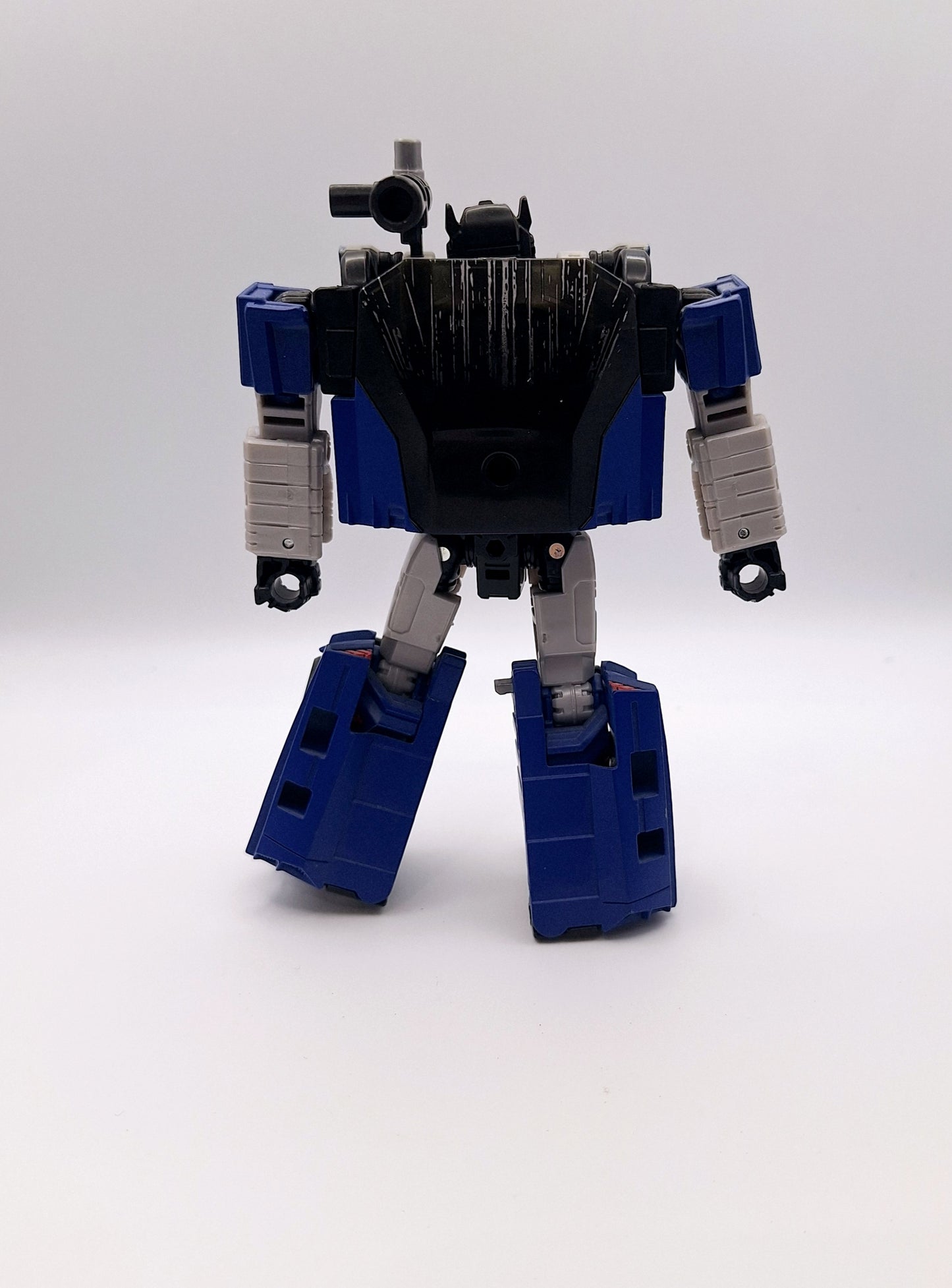 Transformers Netflix WFC Deep Cover