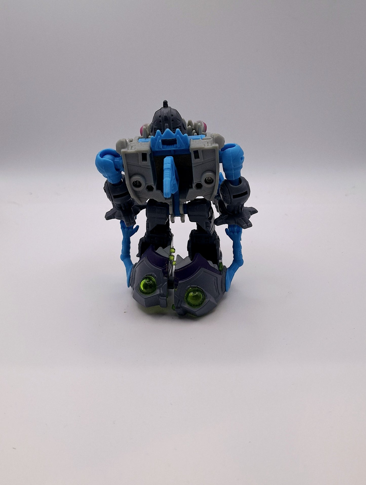 Transformers Titans Return Legends Class Knaw