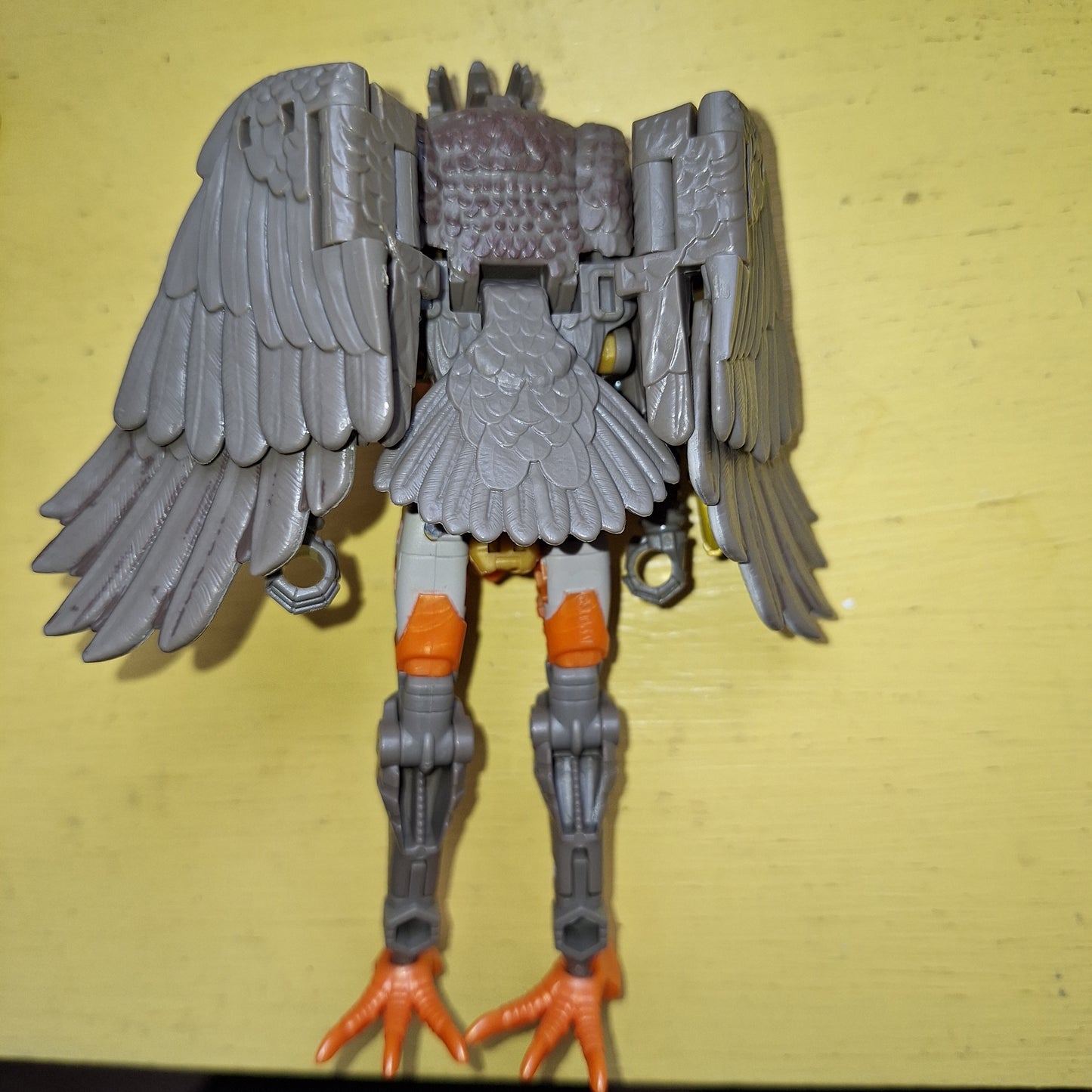 Transformers WFC Kingdom Airrazor