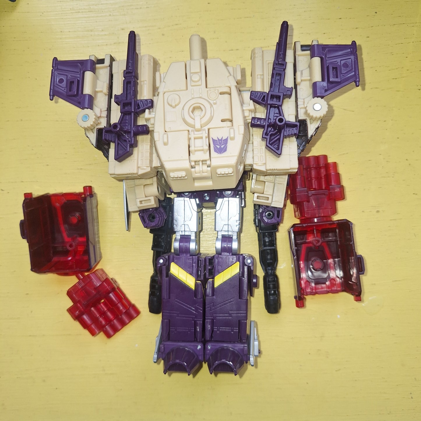 Transformers Legacy Blitzwing
