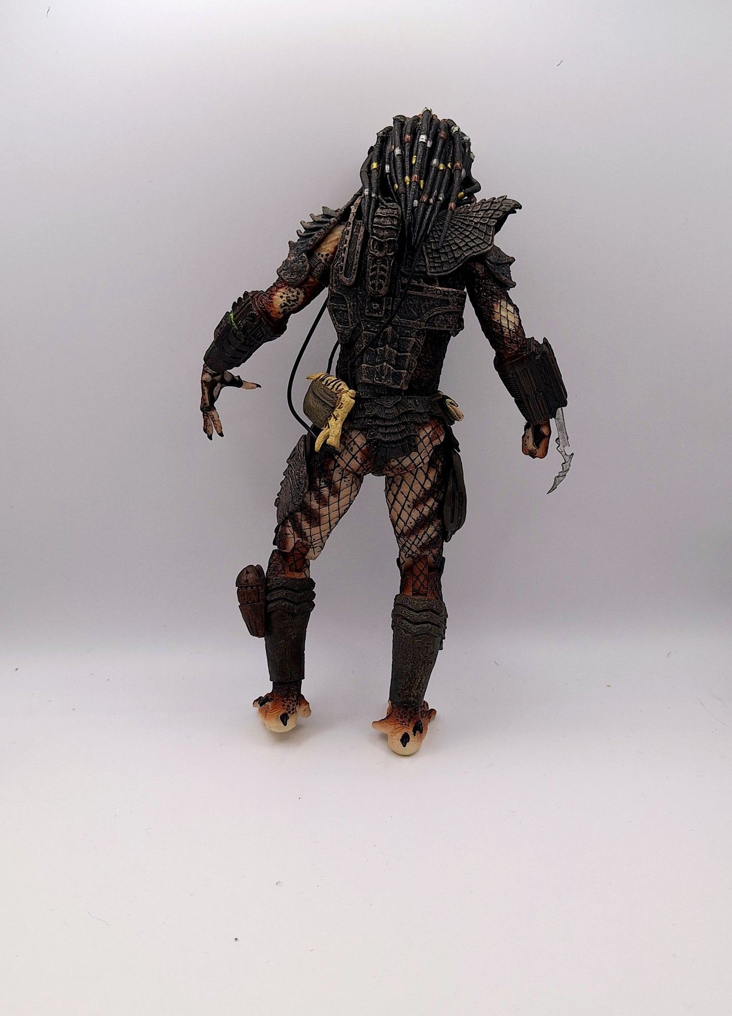 NECA Battle Damaged City Hunter Predator Exclusive 2011