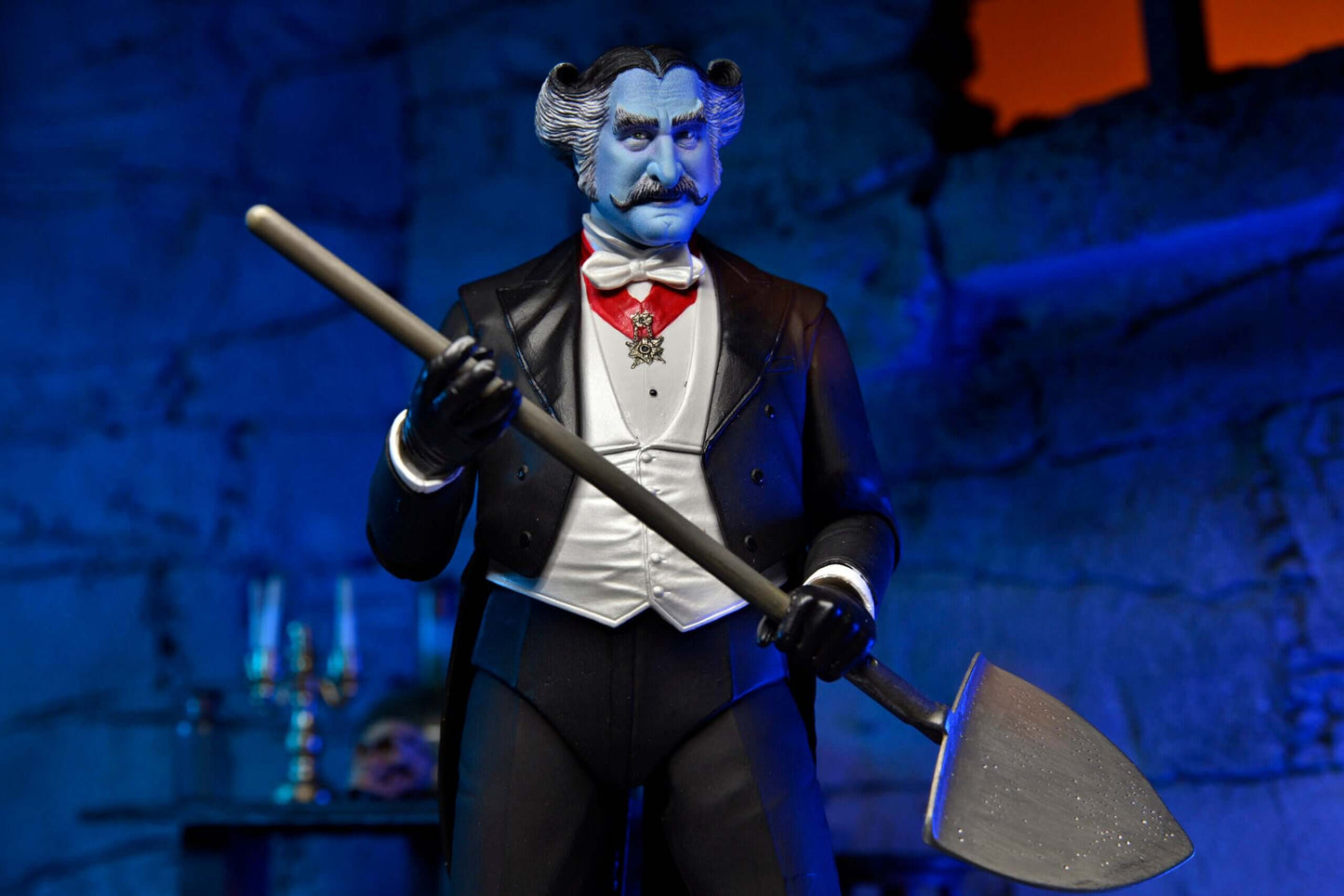 The Munsters (2022) 7″ Scale Action Figure – Ultimate The Count