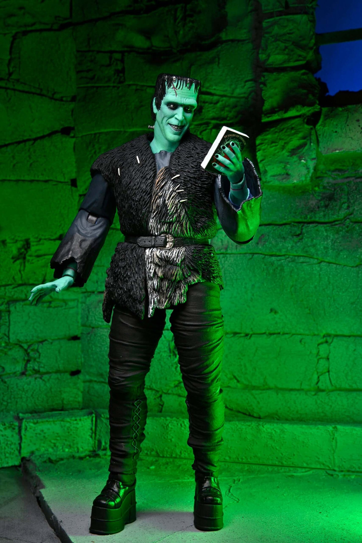 The Munsters (2022) 7″ Scale Action Figure – Ultimate Herman