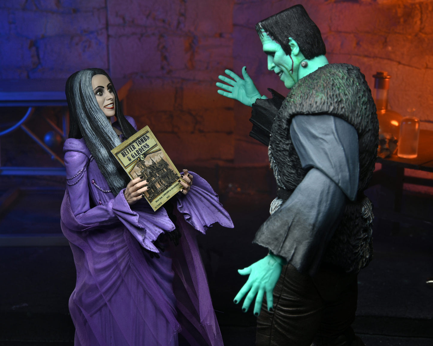 The Munsters (2022) 7” Scale Action Figure – Ultimate Lily Munster