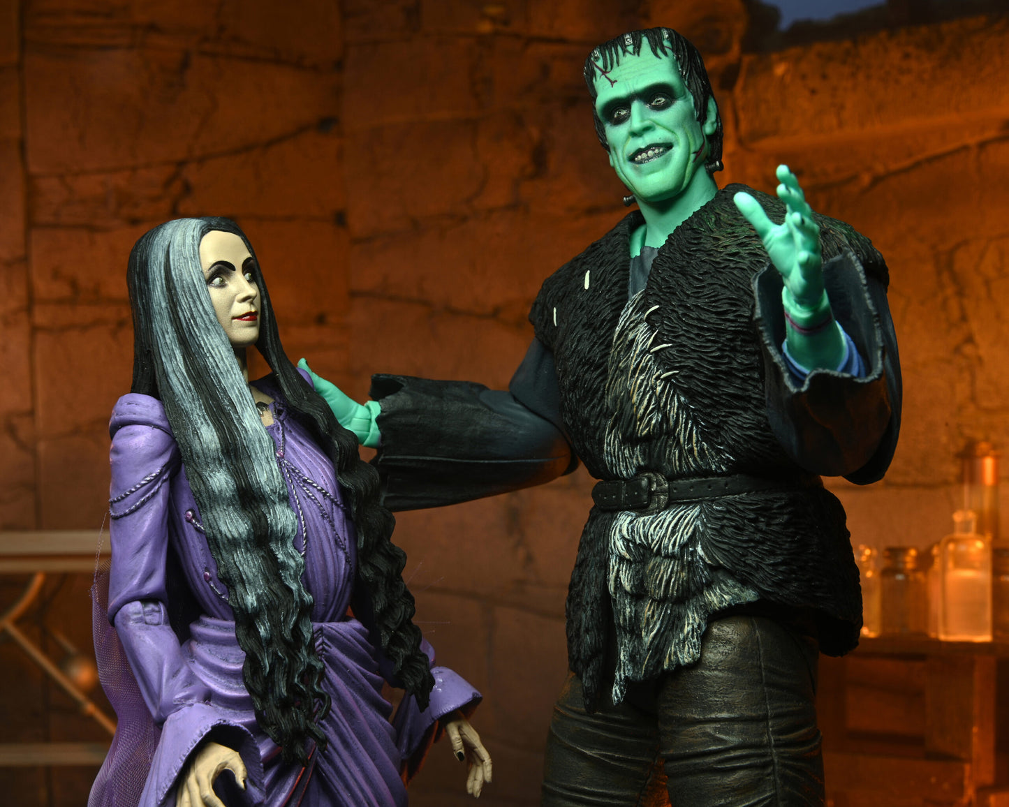 The Munsters (2022) 7” Scale Action Figure – Ultimate Lily Munster