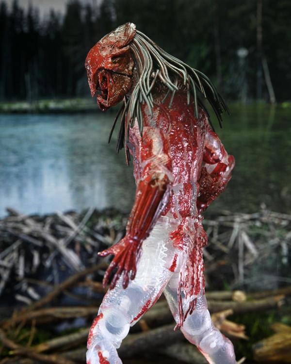 Prey Ultimate Feral Predator (Bear Blood) Action Figure