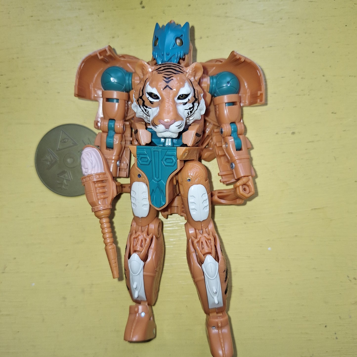 Transformers WFC Kingdom Mutant Tigatron