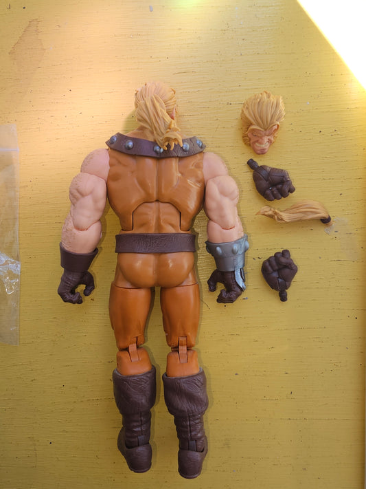 Marvel Legends Sabertooth