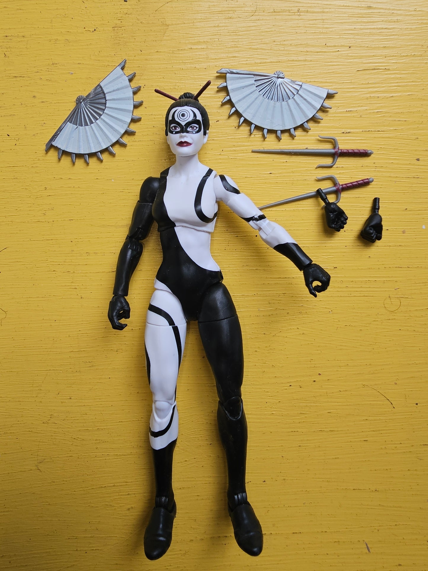 Marvel Legends Lady Bullseye