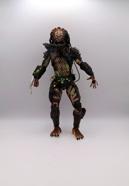 NECA Battle Damaged City Hunter Predator Exclusive 2011