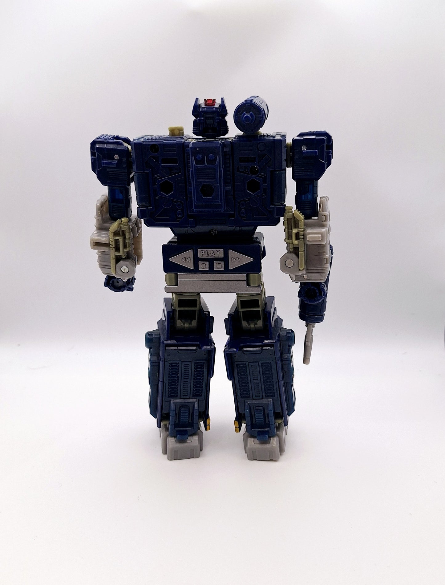 Transformers WFC Netflix Soundwave