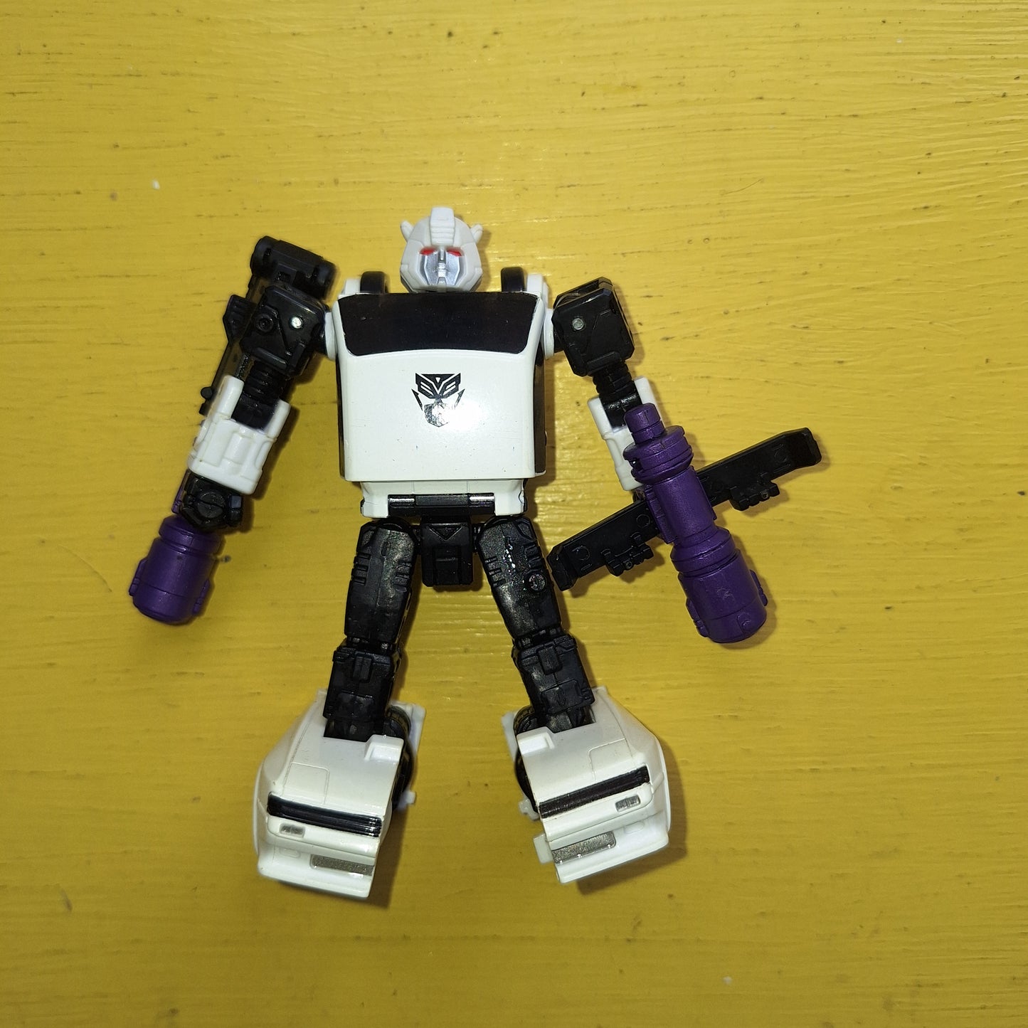 Transformers Generation Selects WFC Bugbite