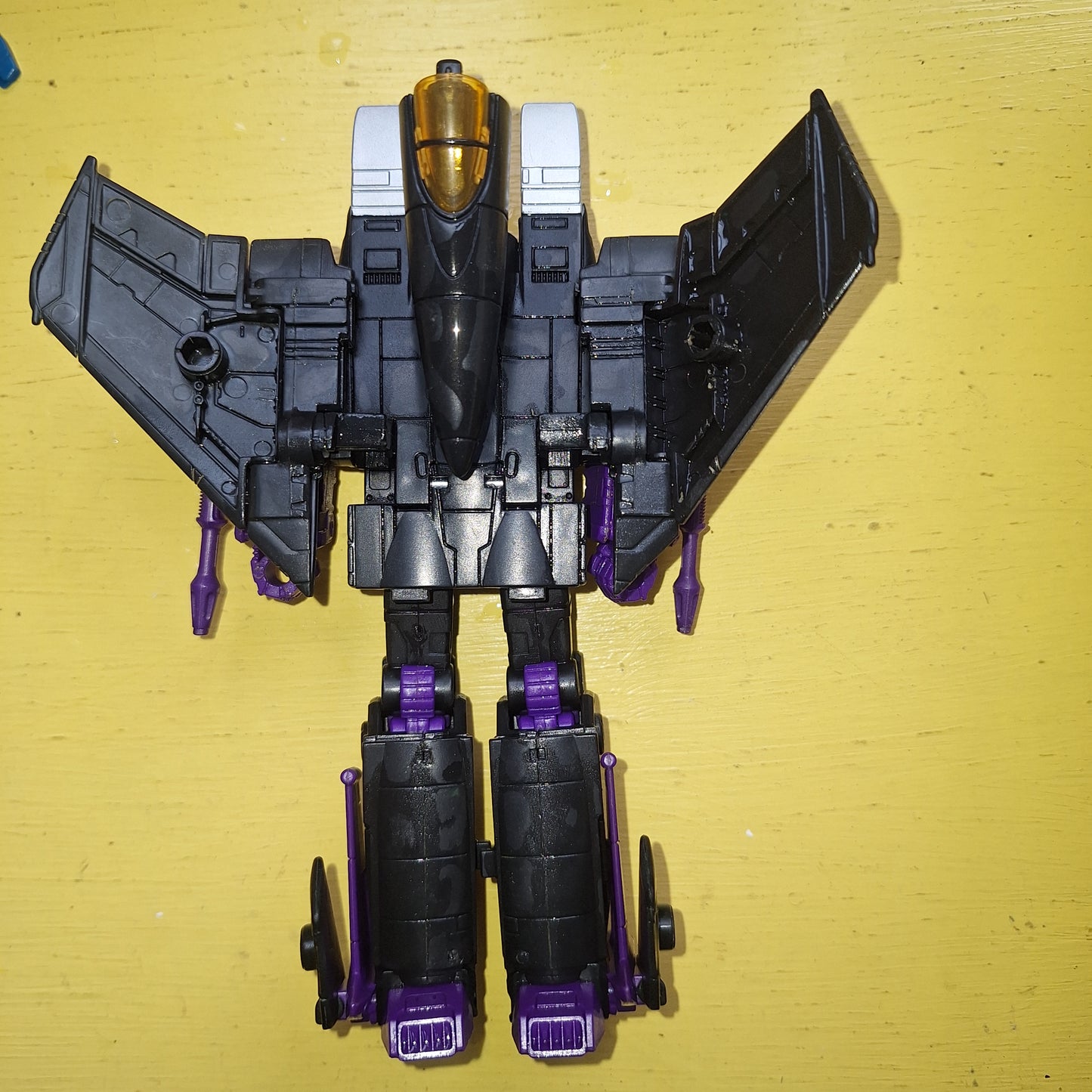 Transformers WFC Earthrise Skywarp