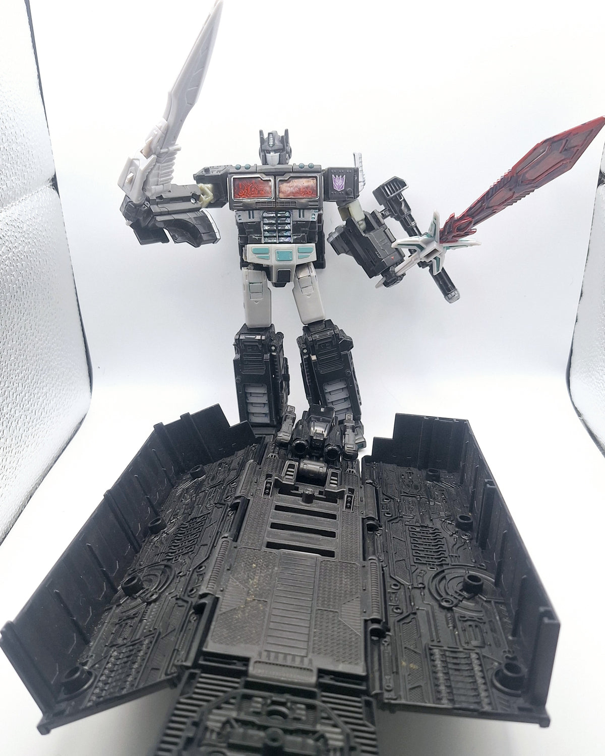 Transformers WFC Netflix Spoiler Pack Nemesis Prime