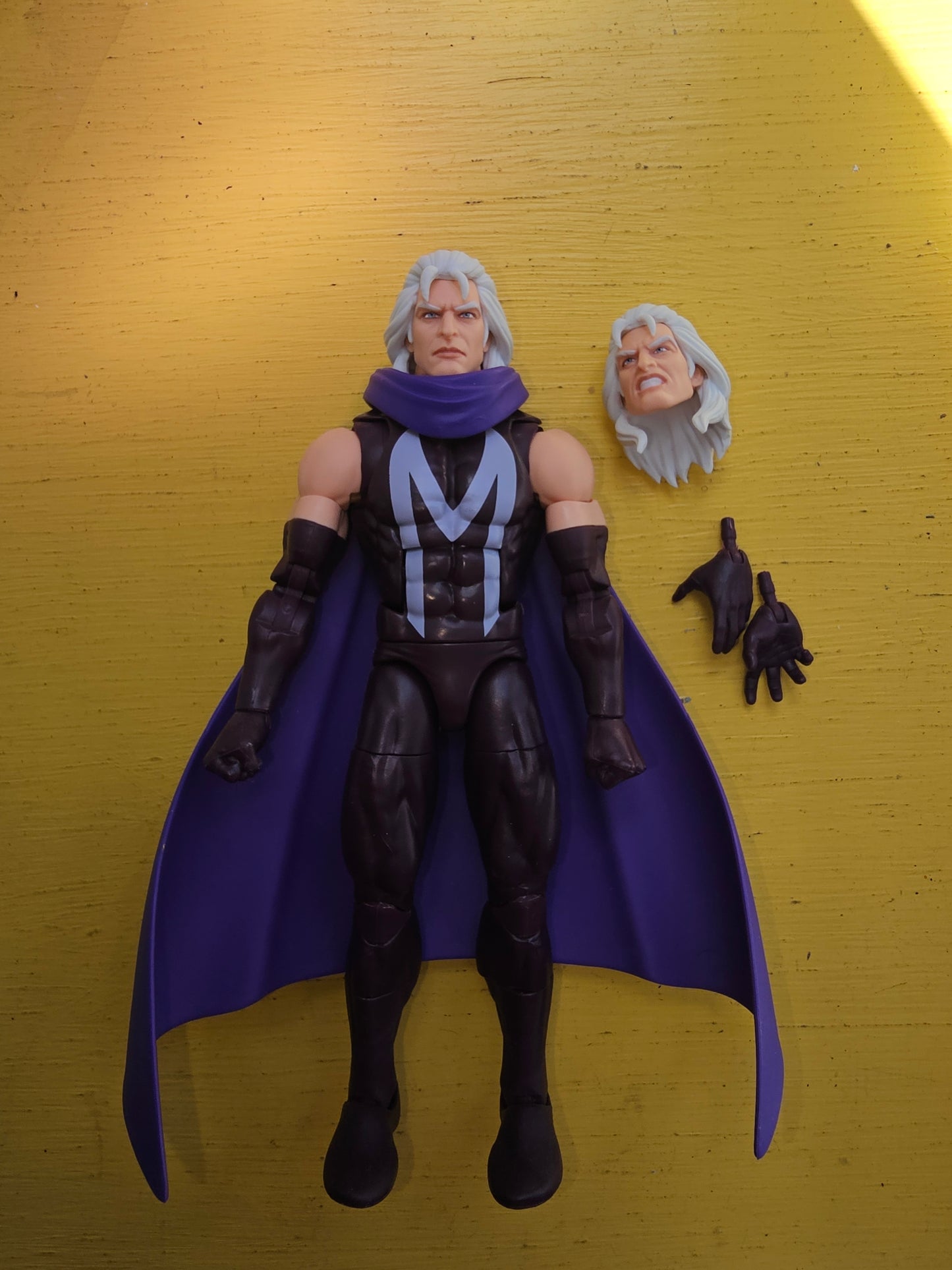 Marvel Legends '97 Magneto