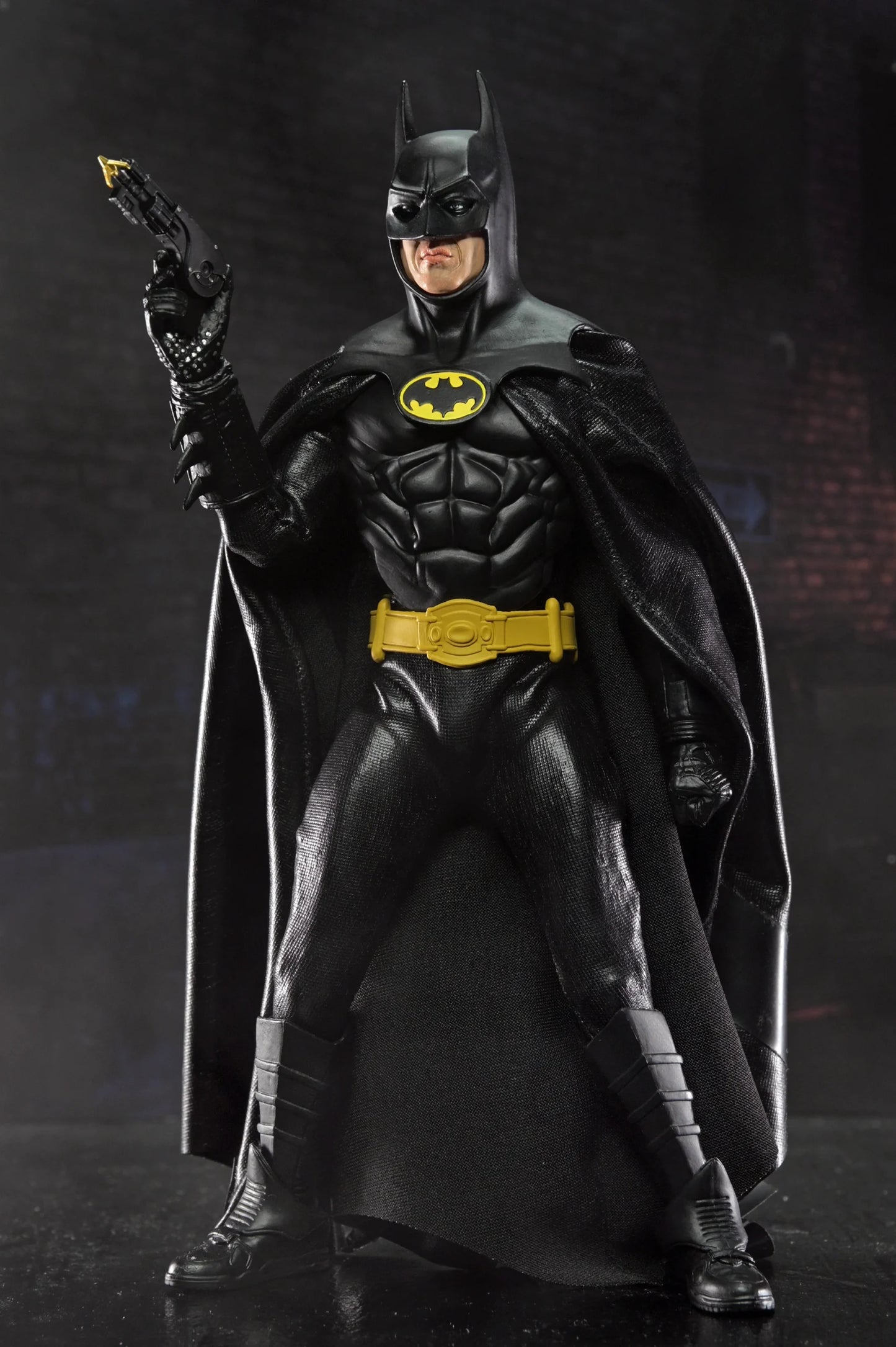 NECA Batman (1989) – Batman 8″ Scale Clothed Action Figure