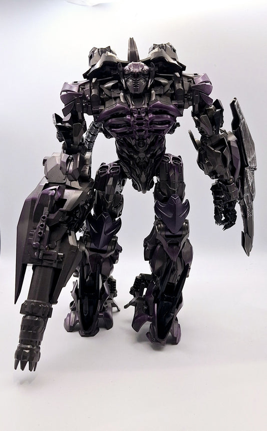 Transformers Studio Series Leader Class DOTM Shockwave