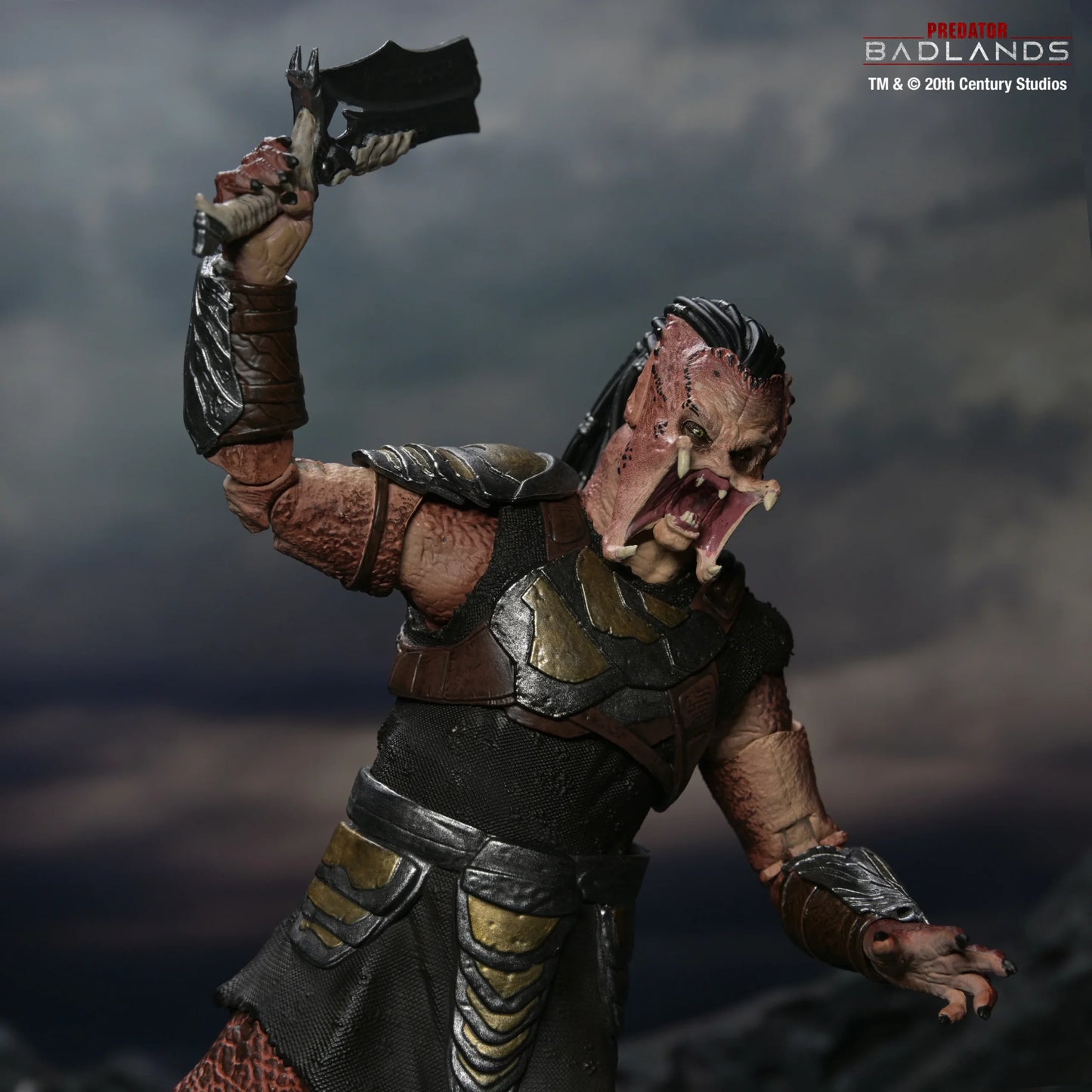 NECA Predator Badlands – Dek (Training Armor) Ultimate 7″ Scale Action Figure