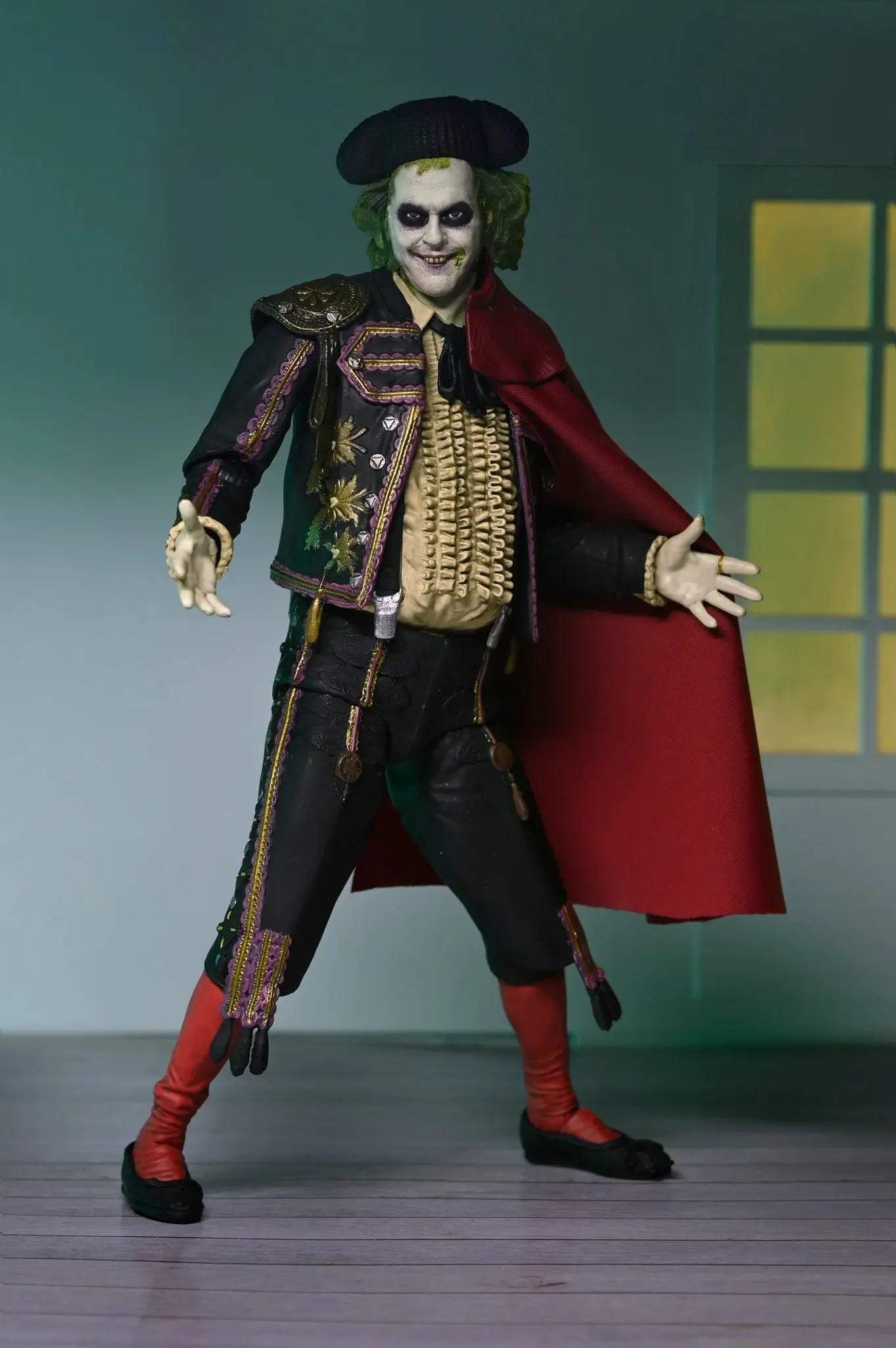 NECA Beetlejuice Matador and Sandworm Ultimate 7″ Scale Action Figure 2 Pack