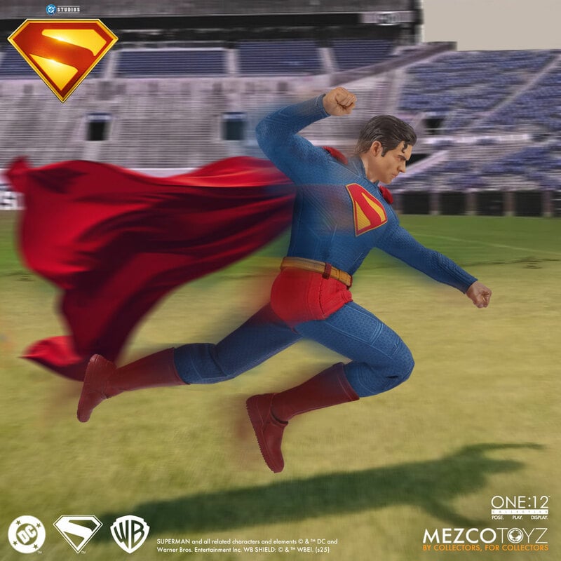 Mezco One: 12 Superman