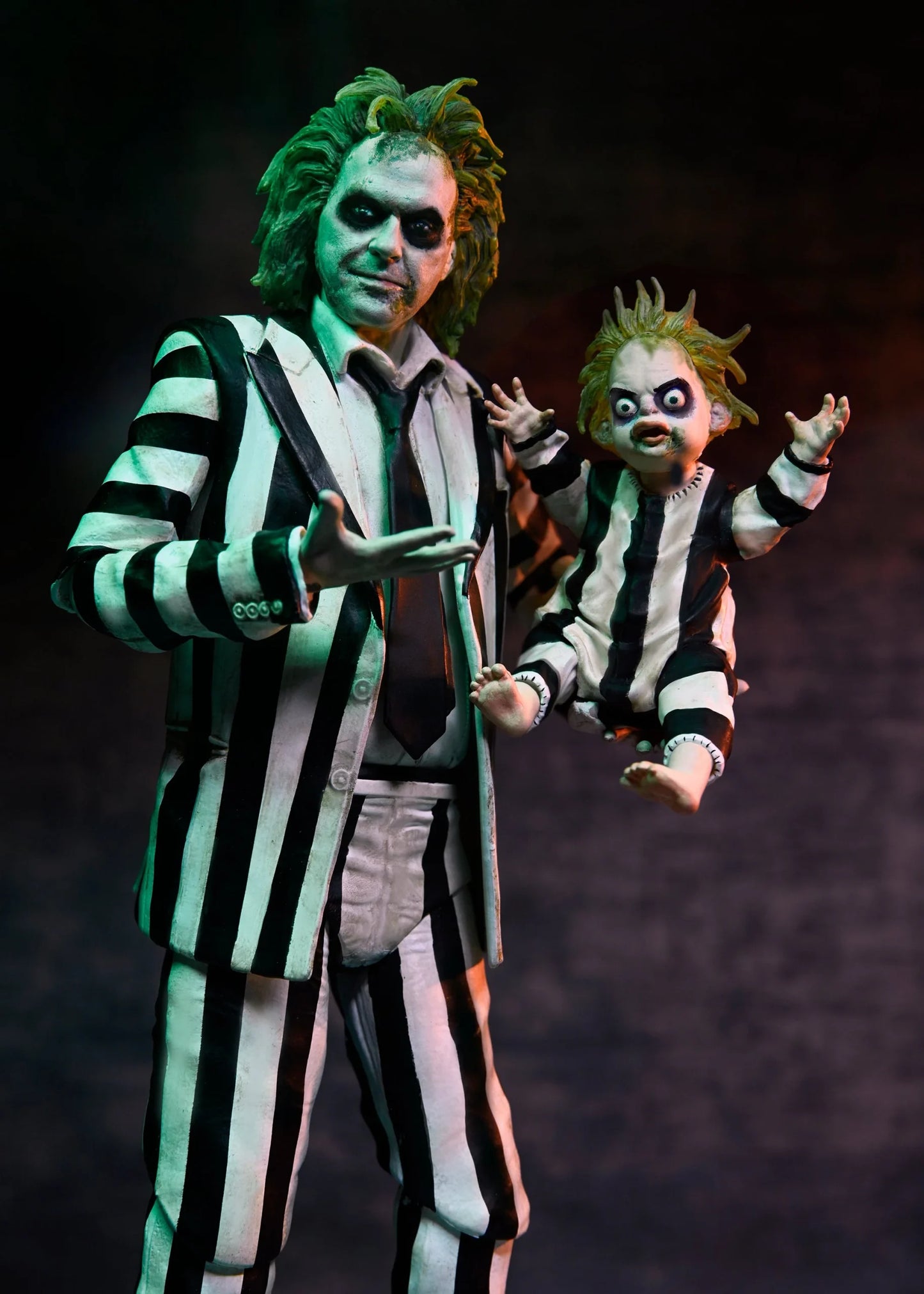 NECA Beetlejuice – Striped Suit Ultimate