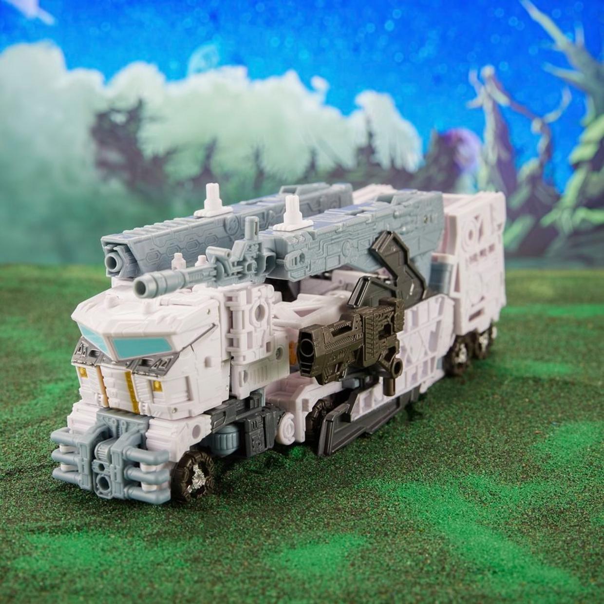 Transformers Legacy Evolution Leader Class Nova Prime