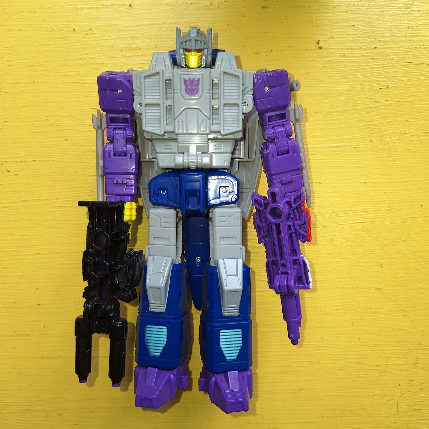 Transformers Legacy Needlenose
