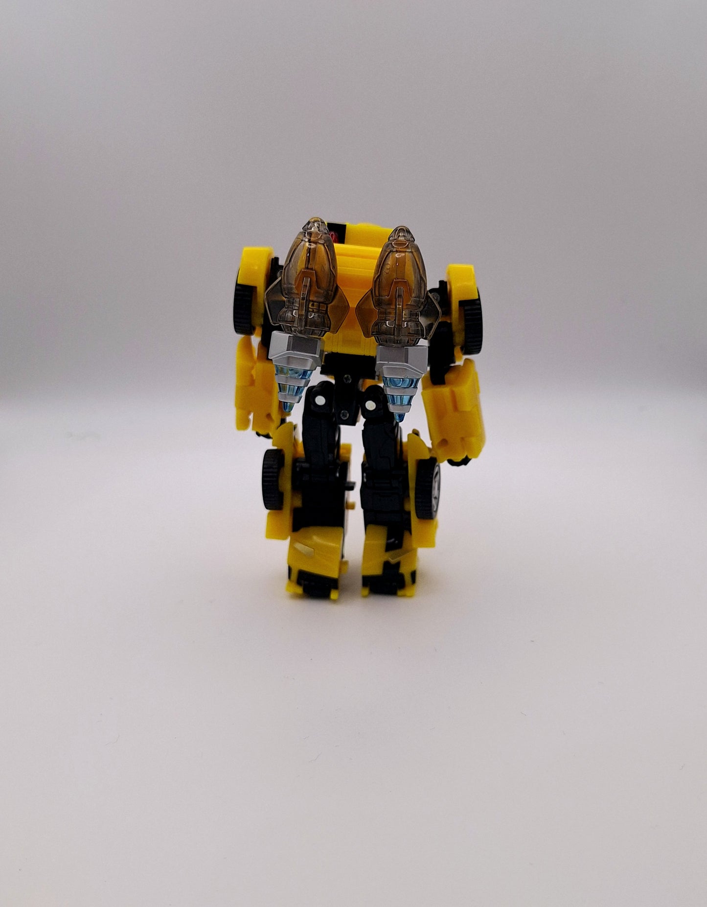 Transformers Legacy United Animated Bumblebee