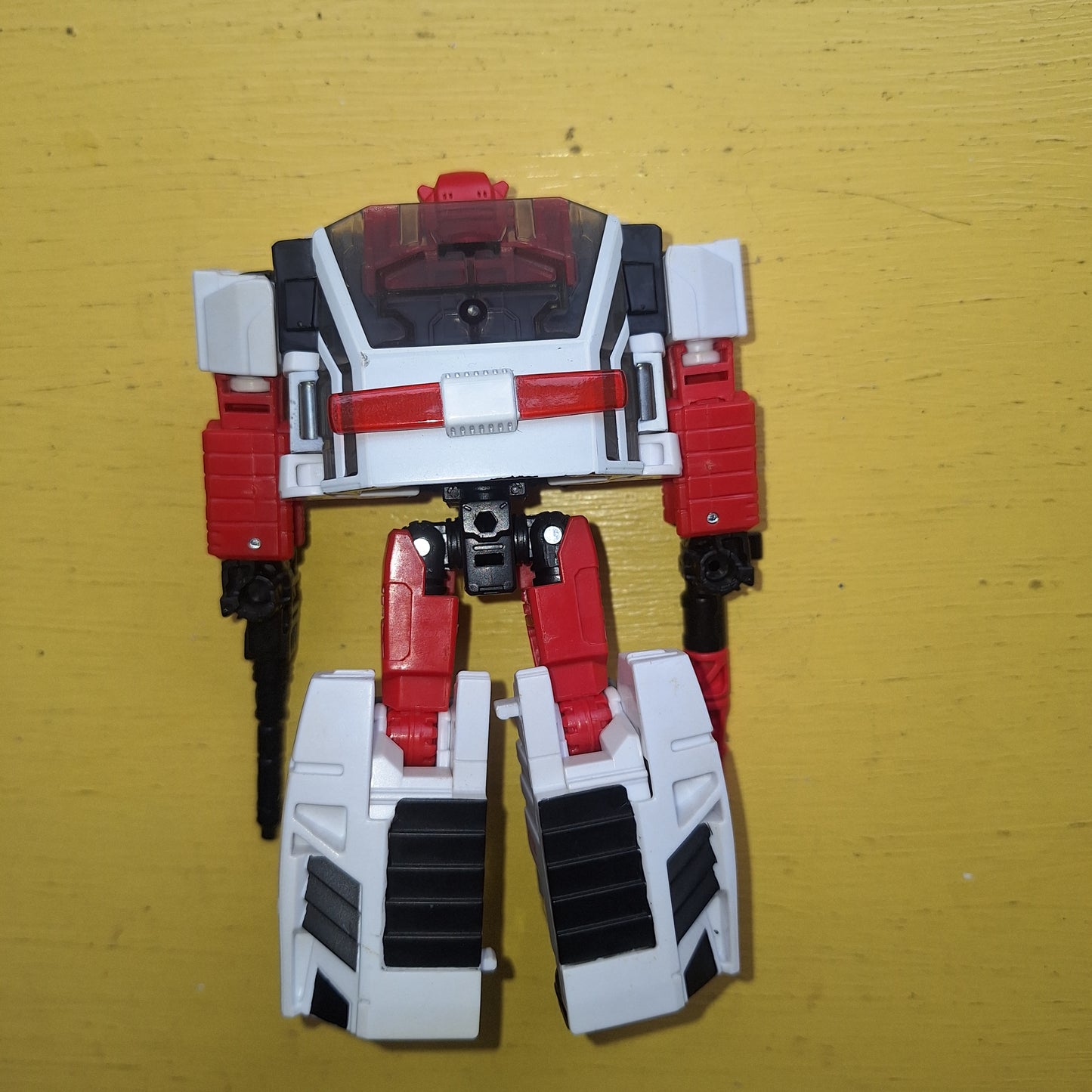 Transformers Kingdom WFC Red Alert