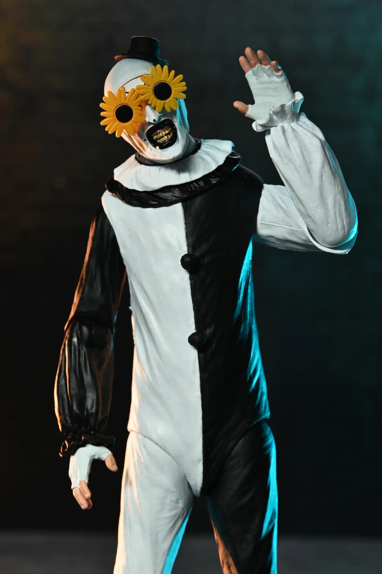 NECA Terrifier 2 – Art the Clown and Little Pale Girl Ultimate 7″ Scale Action Figure 2 Pack