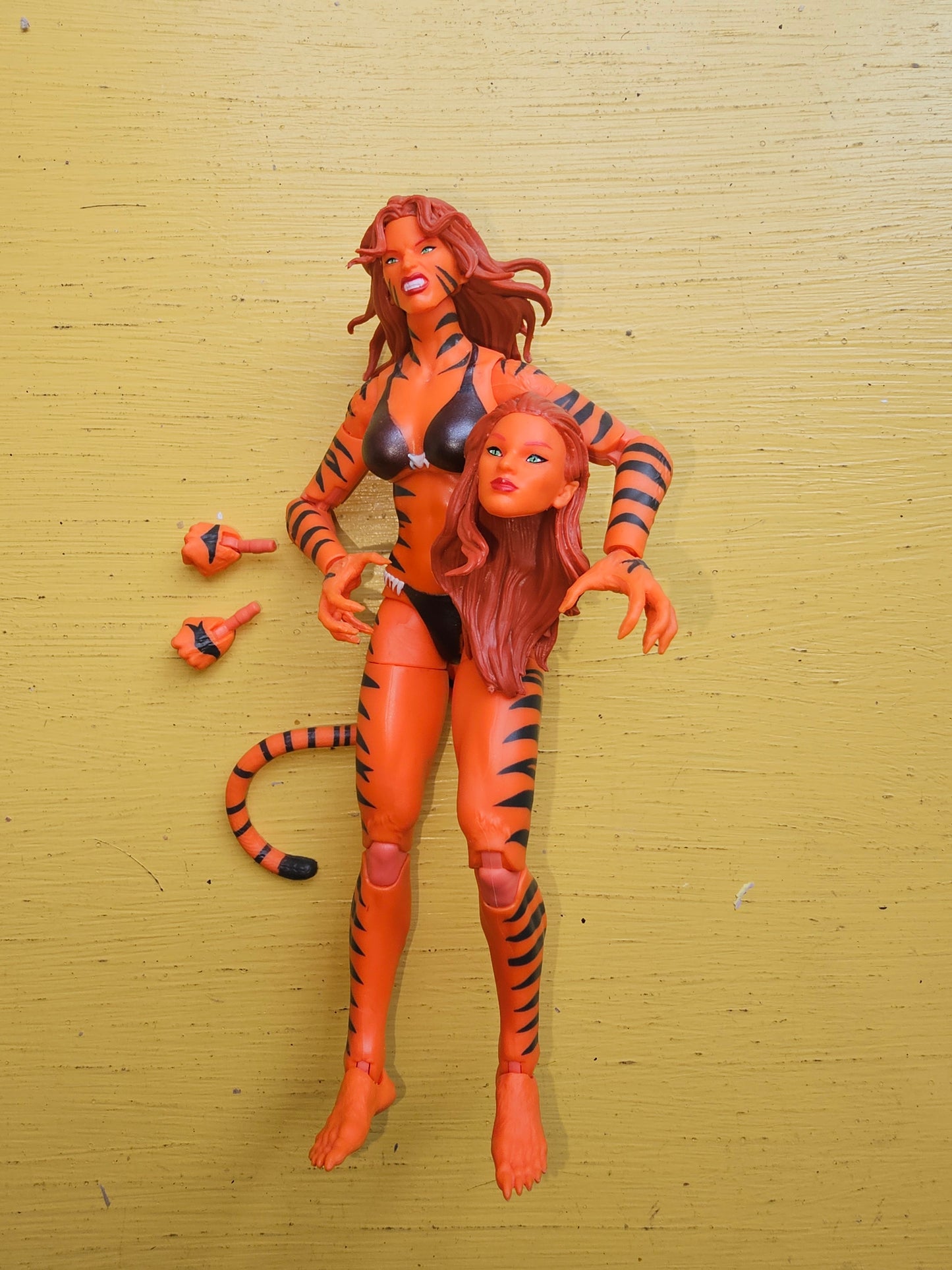 Marvel Legends Tigra
