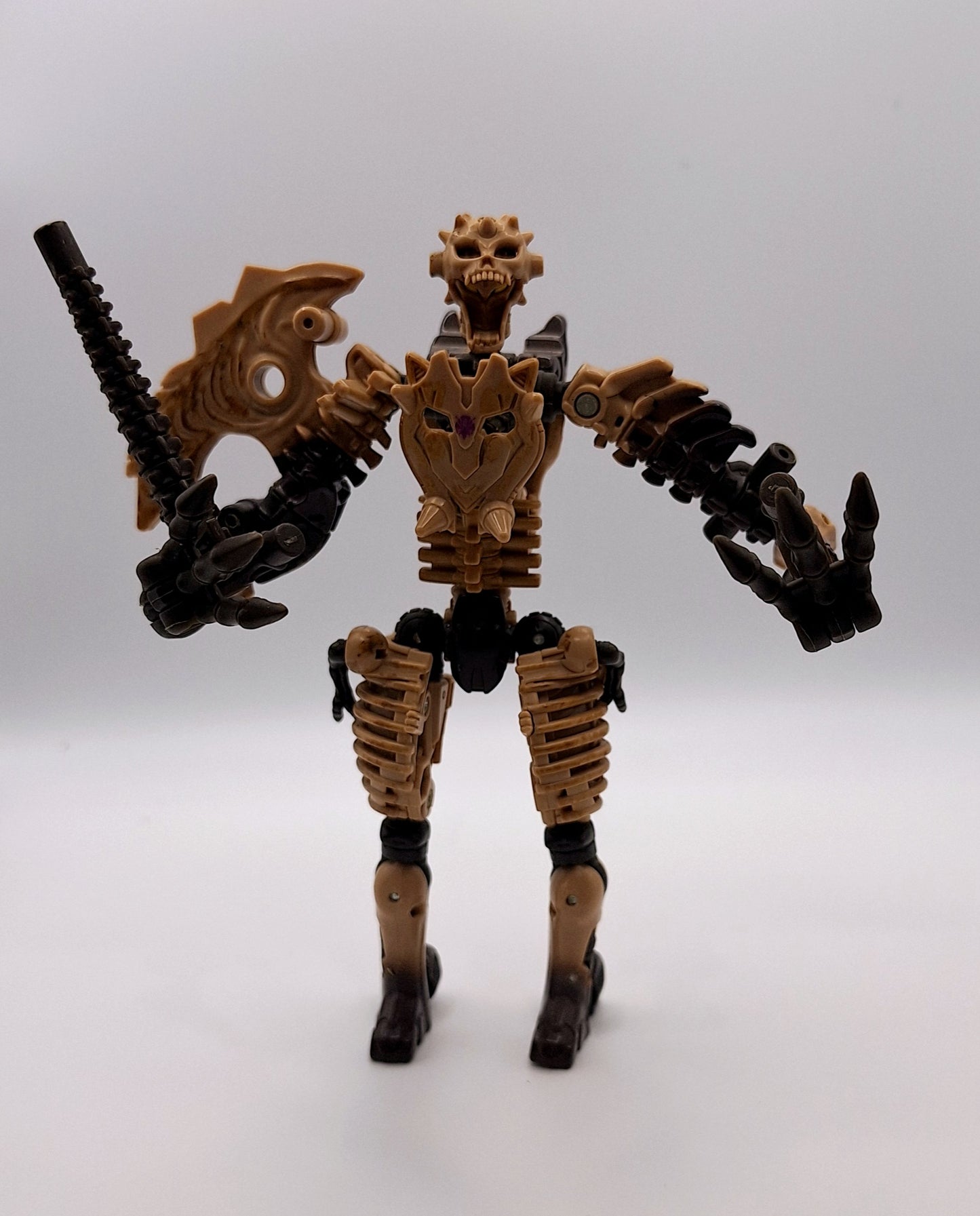 Transformers WFC Kingdom Deluxe Class Paleotrex