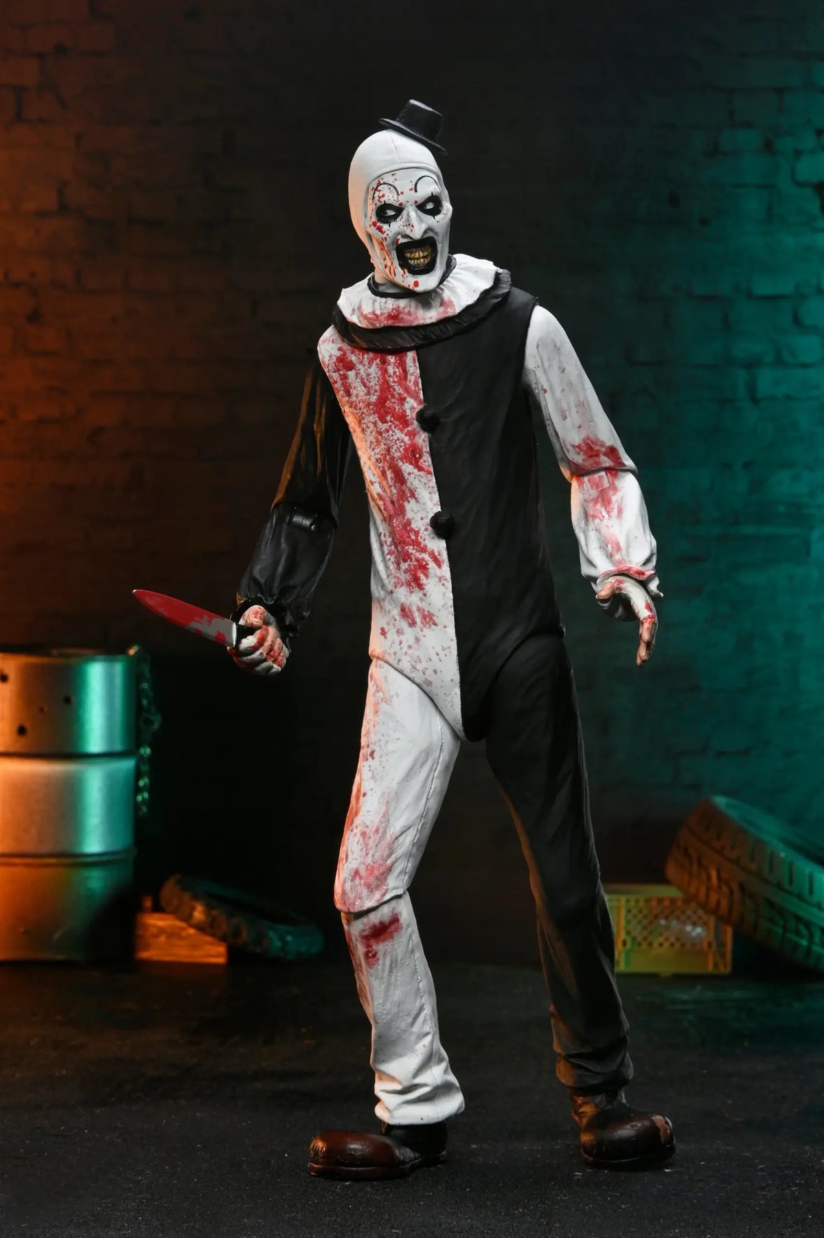 NECA Terrifier 2 – Art the Clown Ultimate 7″ Scale Action Figure (Blood Splattered)