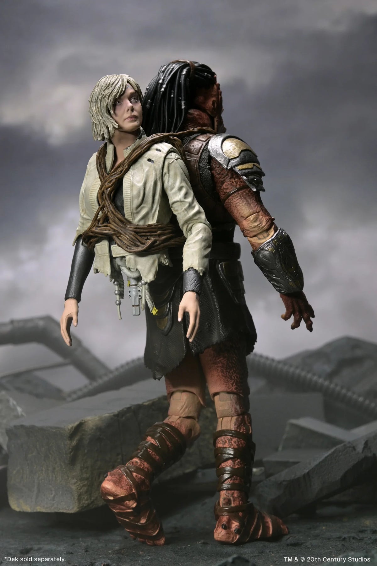 NECA Predator: Badlands – Thia & Bud Ultimate 7″ Scale Action Figure Set