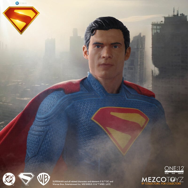 Mezco One: 12 Superman