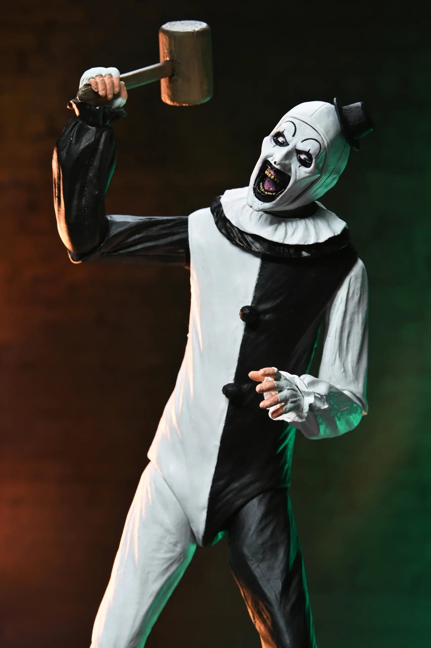 NECA Terrifier 2 – Art the Clown and Little Pale Girl Ultimate 7″ Scale Action Figure 2 Pack