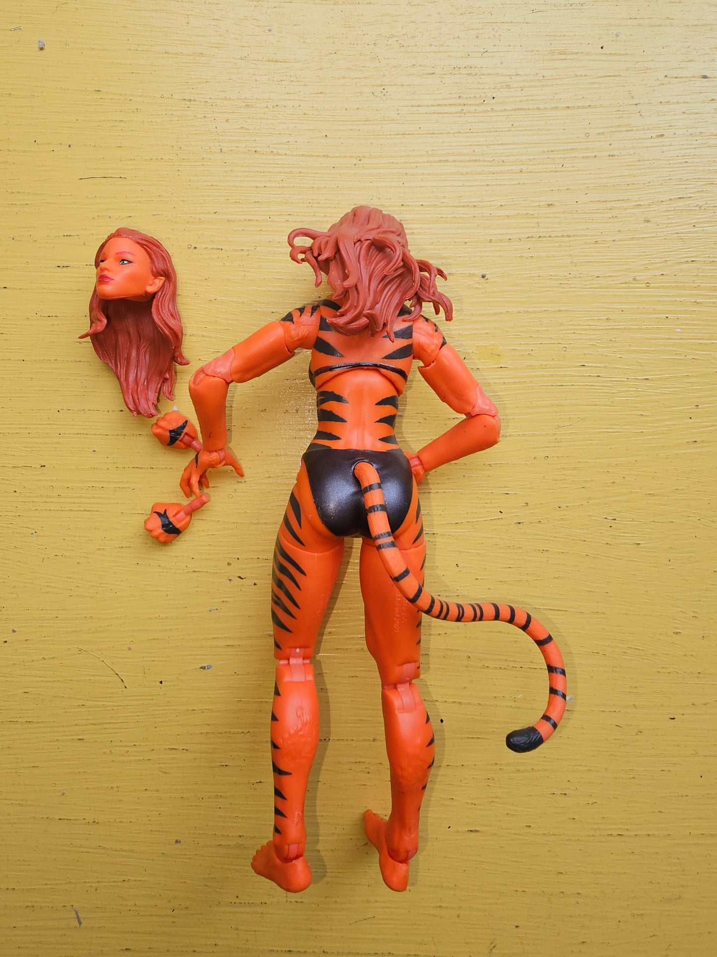Marvel Legends Tigra