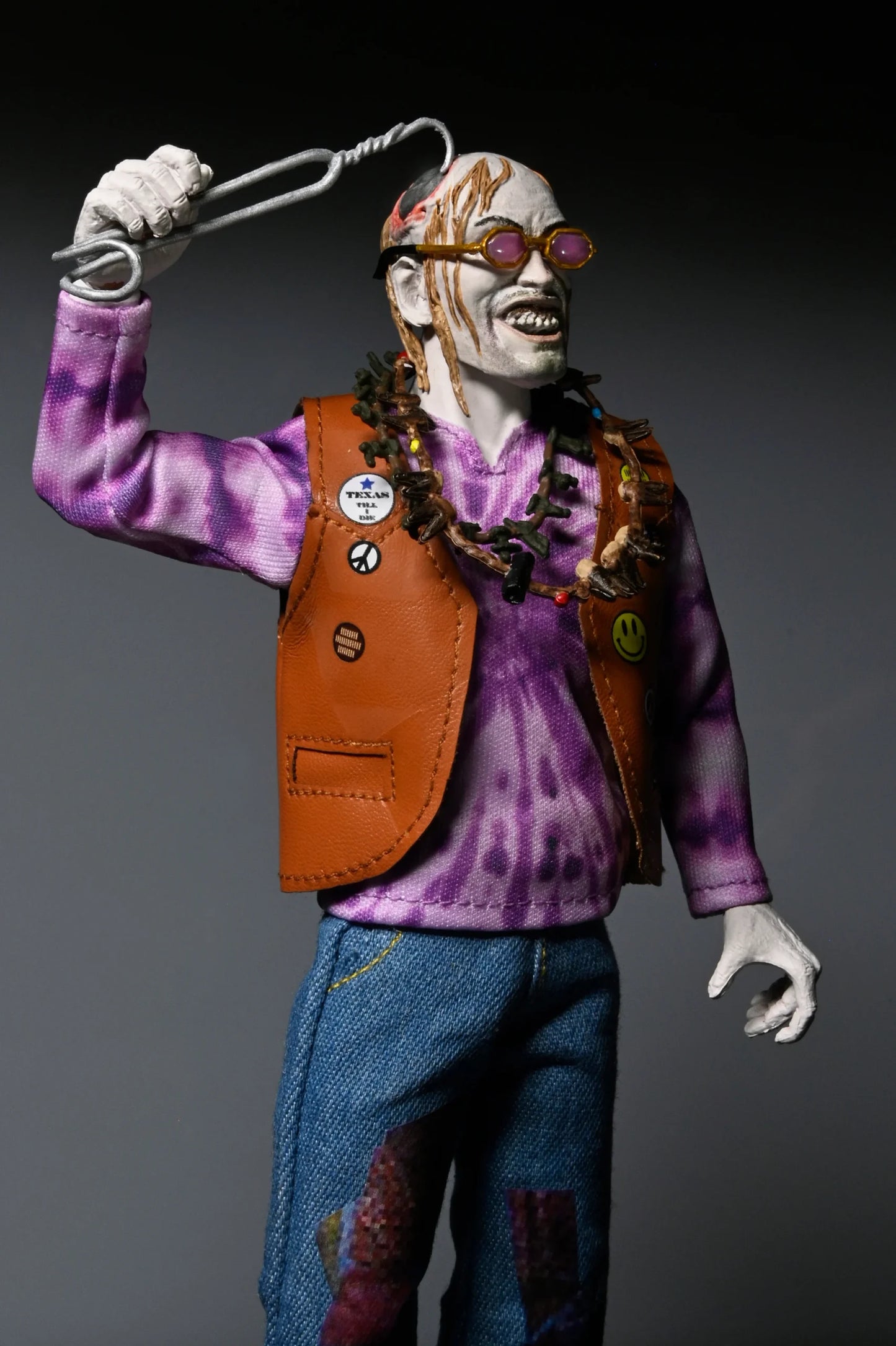 NECA The Texas Chainsaw Massacre 2 – Chop Top 8″ Scale Clothed Action Figure