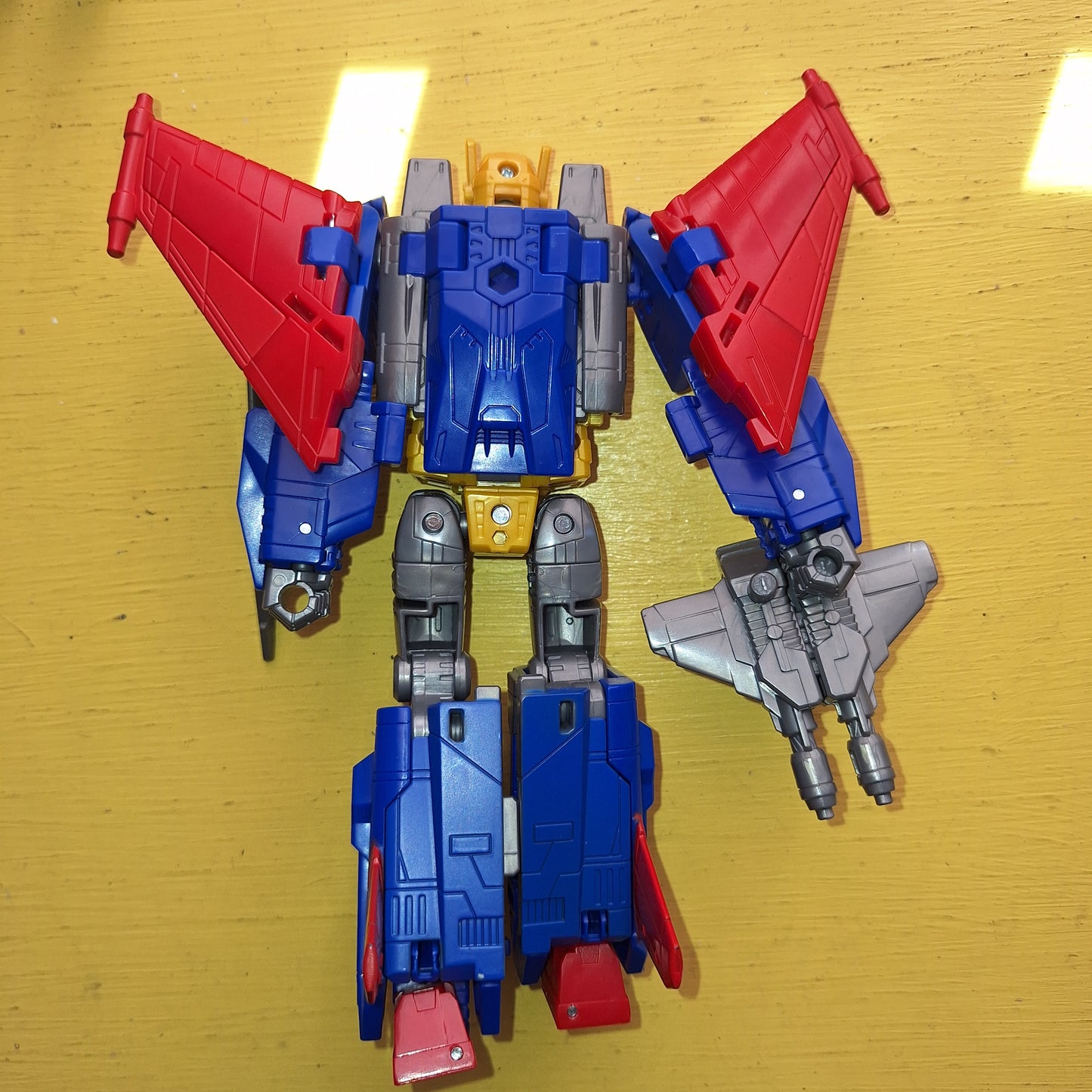 Transformers Legacy Evolution Metalhawk