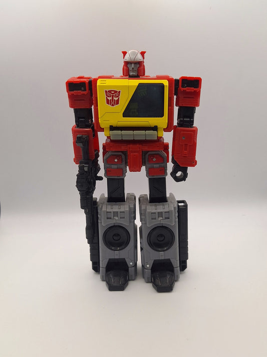 Transformers Legacy Blaster & Eject