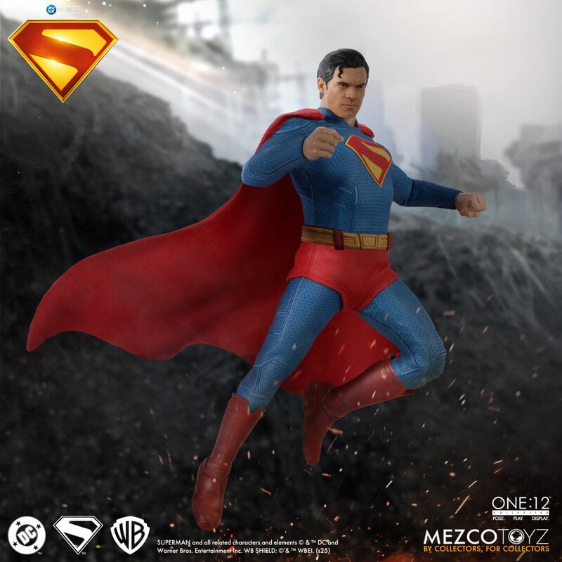 Mezco One: 12 Superman