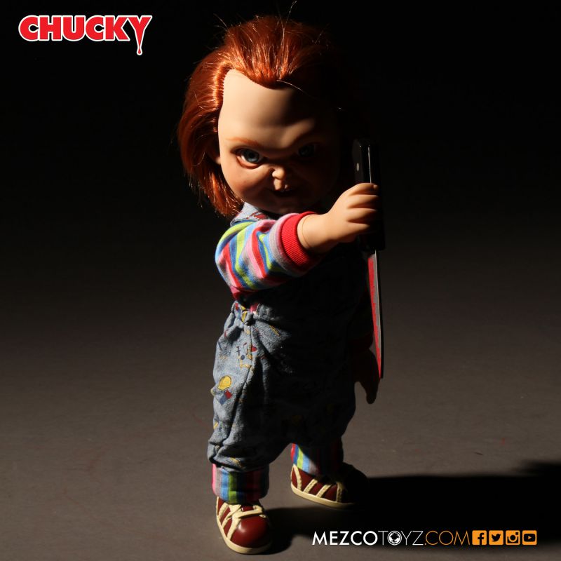Mezco Child's Play 15 Inch Talking Sneering Chucky Mega Scale Figure With Sound