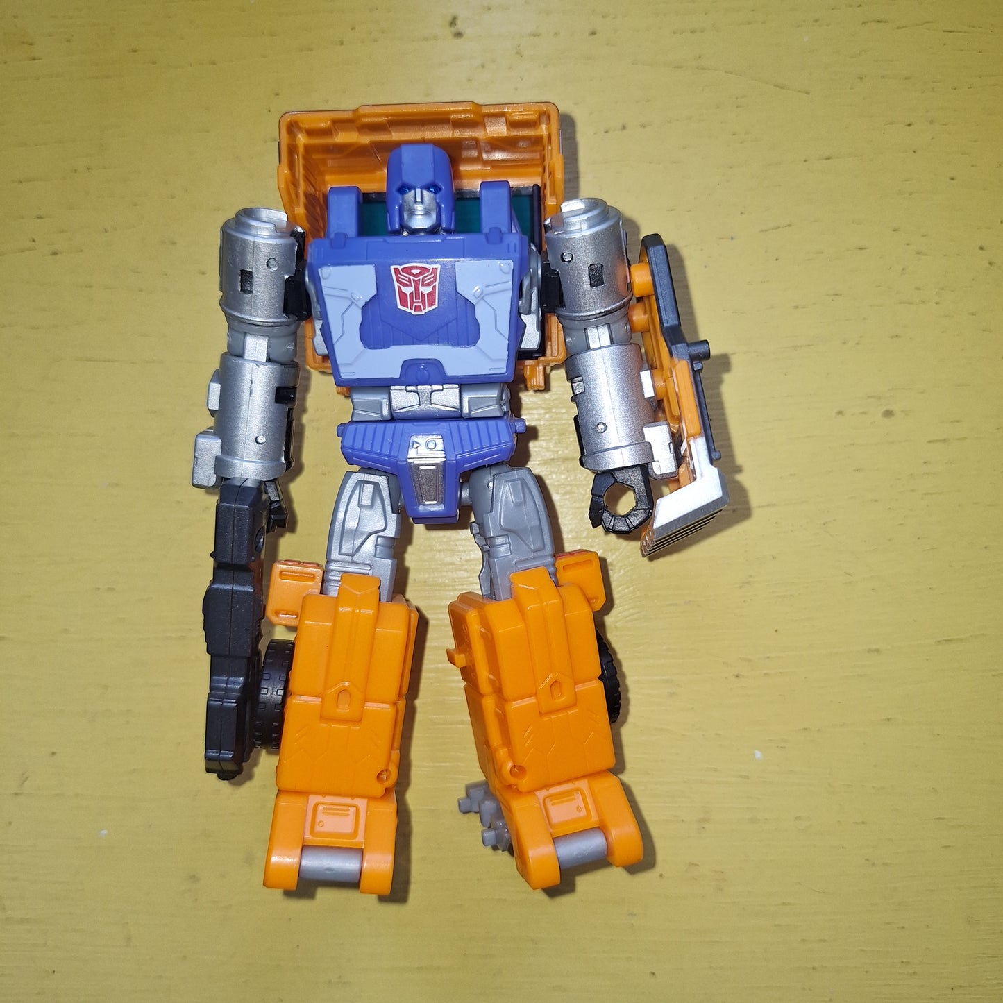 Transformers WFC Kingdom Huffer