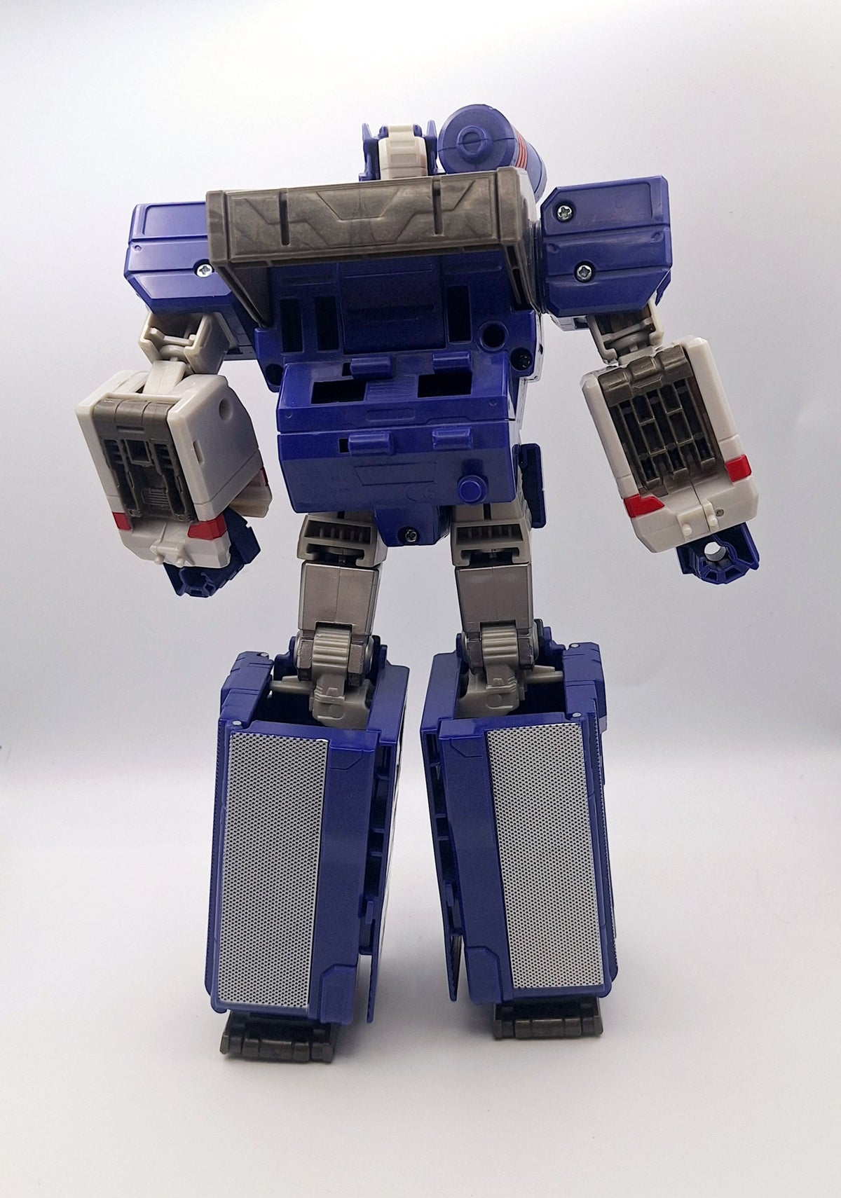 Transformers Titans Return Soundwave