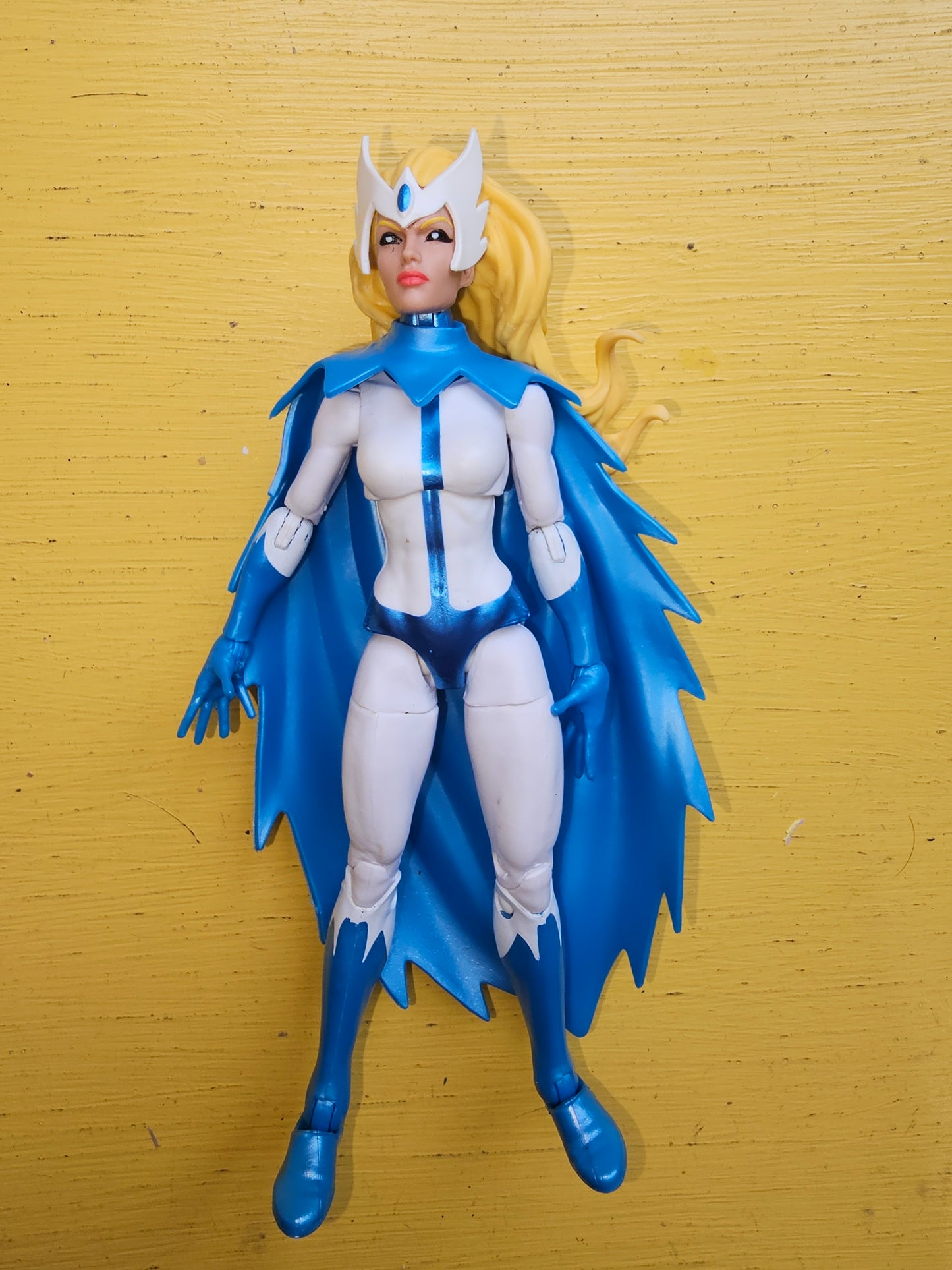 Marvel Legends Snowbird