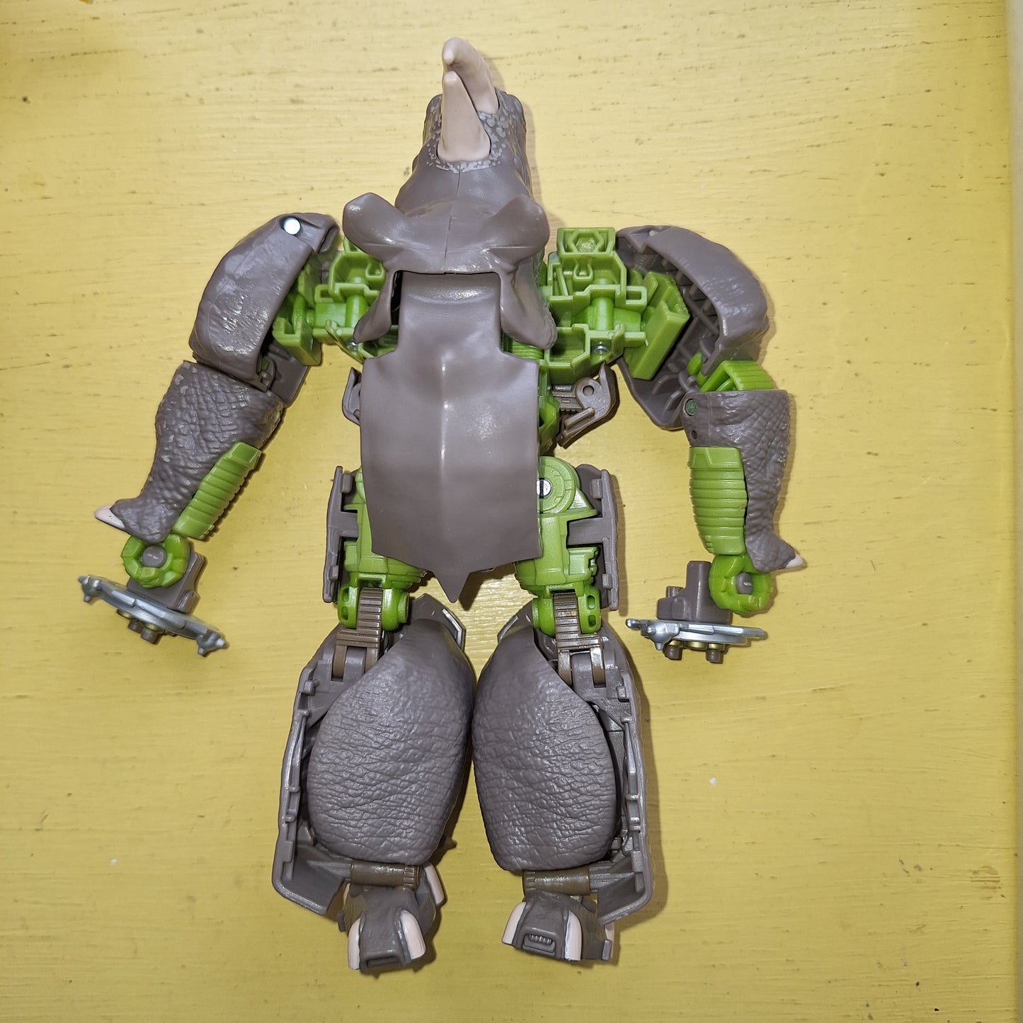 Transformers WFC Kingdom Rhinox